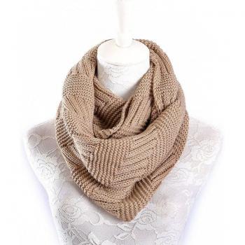 Marte & Joven Soft Acrylic Infinity Ring Scarf