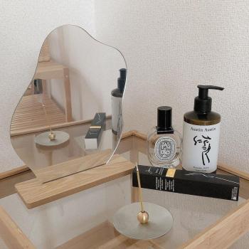 Wavy Edge Table Mirror – Bathroom Makeup Mirror, Small Acrylic Decorative Piece