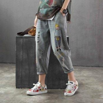 Embroidered Loose Fit Ankle-Length Denim Jeans for Girls