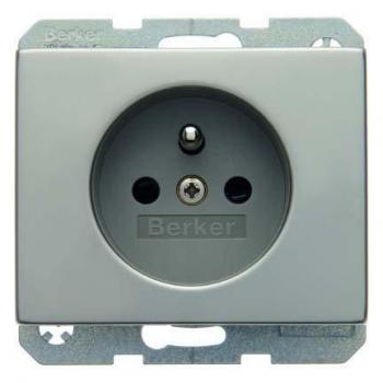 Berker K.5 Steckdose 6768757004 mit Schutzkontakt