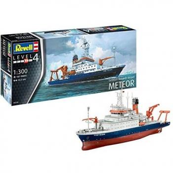 Revell 05218 German Research Vessel Meteor 1:300 Model Kit