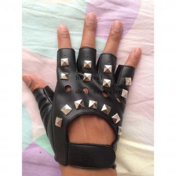 Rivet Design Semi-Finger Gloves for Men