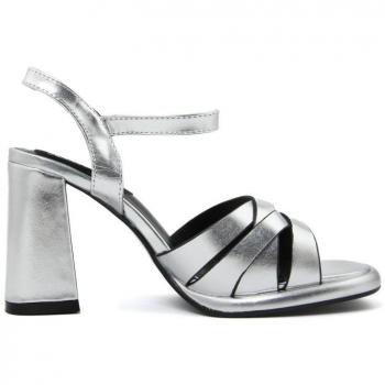 Sandalias de moda Fashion Attitude