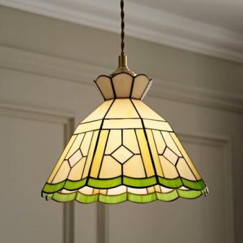Beatrix Tiffany Glass Ceiling Lamp Shade – Easy Fit, Warm White LED