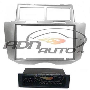 Façade Autoradio FA413A pour Toyota Yaris 2Din Argent