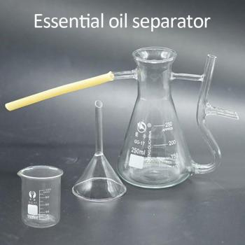 Tube purificateur d’eau, huile et pétales