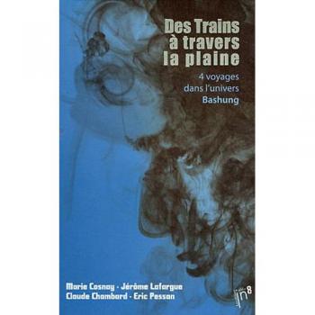 Des trains à travers la plaine