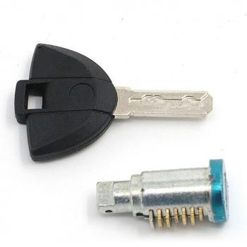 Cerradura de Pasajero Trasero para BMW S1000RR/S1000R