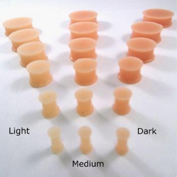 Medium 28 mm Silicone Ear Cover & Tunnel Pair – Flexible Flesh‑Tinted