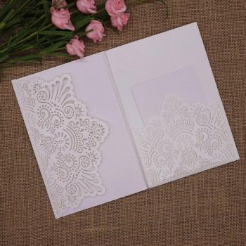 Invitaciones de Bautismo con Acabado Brillante