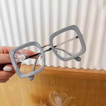 OEC CPO Unisex Square Glasses