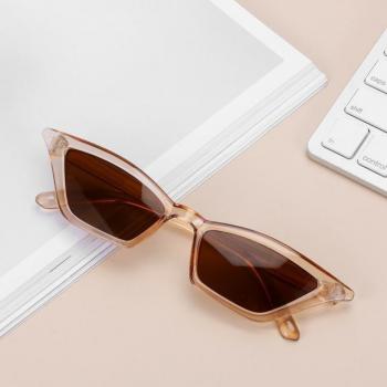 Soleil chic rétro – Monture petite œil de chat, luxe