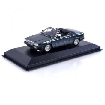 MAXICHAMPS 1982 Biturbo Spyder 1/43 Scale Model
