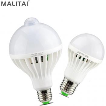 Ampoule de Couloir LED avec Détecteur de Mouvement