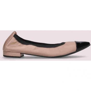 Bailarinas de piel nude y puntera de charol negro, modelo Elise de Pretty Ballerinas