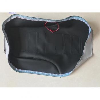 Accessoire Siège Moto AX100 Noir – Rénovation Selle Suzuki 100cc