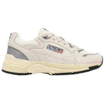 Medalist Low‑Top White Sneakers by Autry – Size 9 US (Women)