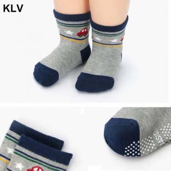 Calidez Infantil: 12 Calcetines Antideslizantes Cómodos