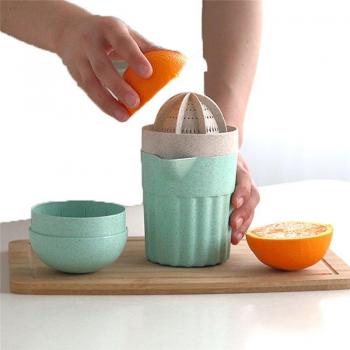 Manual Fruit Juice Cup with Wheat Stalks