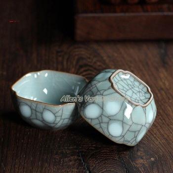 Golden Fish Crackle Glaze Saucer