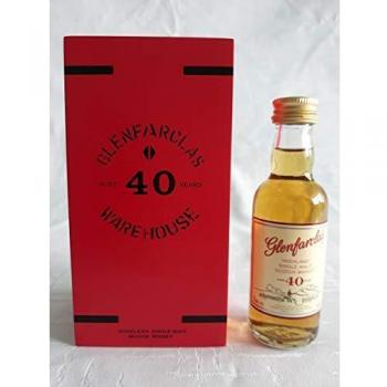 Glenfarclas 40 ans Highland Single Malt 43 % vol., 0,05 L, boîte en bois
