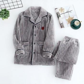 Warmer Herren Pyjama-Anzug aus Korallenflanell mit langen Ärmeln und Hose in Übergrößen für die kalte Saison