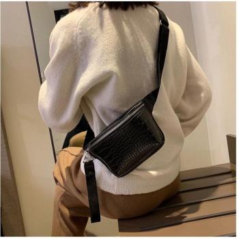Bolsa cruzada de piel sintética para mujer