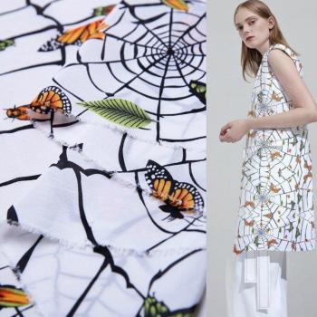 Crepé de Seda con Motivo de Mariposa