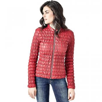 Rouge Doudoune Emily de Guess – Veste matelassée pour femmes