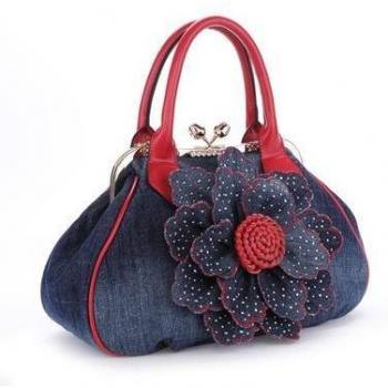 Beautiful Women’s 3D Floral Handbag