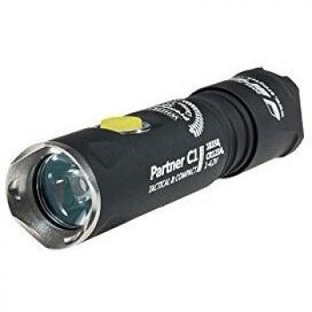 Armytek Partner C1 Pro v3 / XP-L Warmweiß / 605lm / TIR 20°:80° / 1xCR123A oder 1xRCR123 oder 1x18350