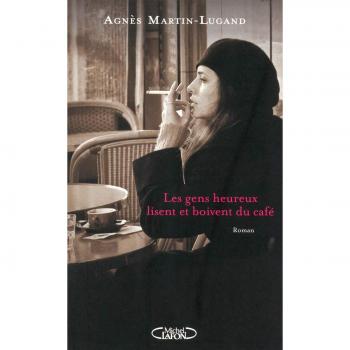 Les gens heureux lisent et boivent du cafÃ©