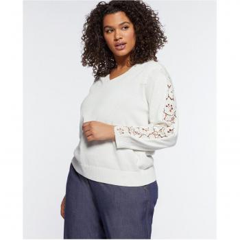 Jersey de mujer con encaje de macramé y escote de pico