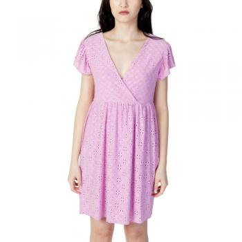 Robe rose à manches courtes et décolleté en V