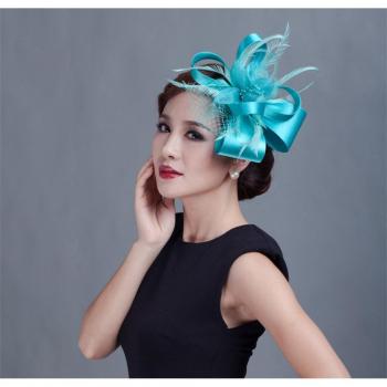 Chapeau de Cérémonie avec Tulle et Plumes