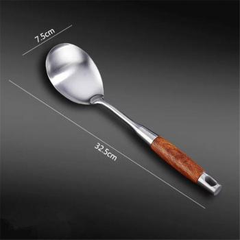 Utensilios de cocina premium en acero inoxidable