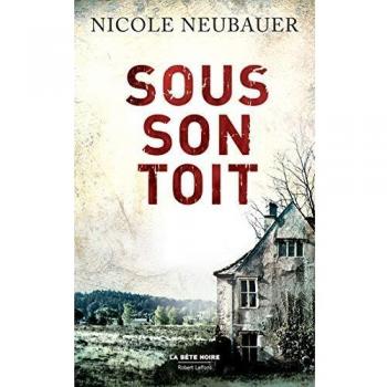 Sous son toît