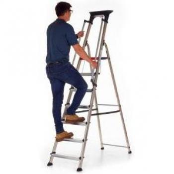 Dual‑Deck Aluminium Staircase – 8 Treads, Handrail Included, 150 kg Load Rating, Silver/Black/Red
