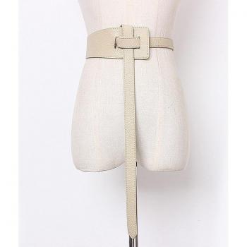 Accesorio de moda con diseño irregulare