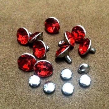 Rivets en cristal acrylique rouge 8mm avec clous argentés
