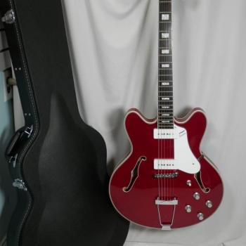 Guitarra Vox Bobcat V90 Cherry Red