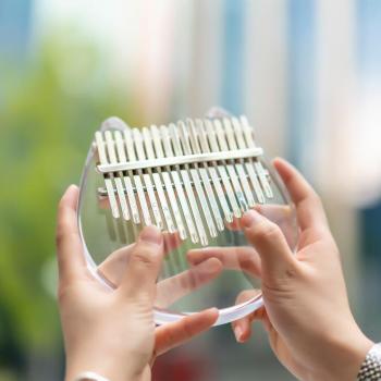 Kalimba de 17 teclas con martillo de afinación K01-C