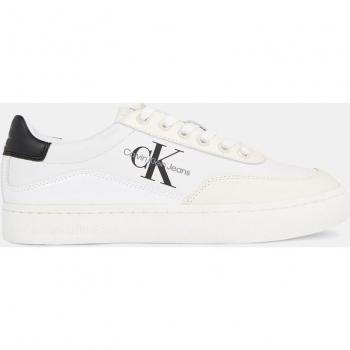 Chic White Lace-Up Sneakers with Contrast Detailing