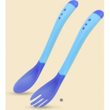 Plato con ventosa para alimentación infantil