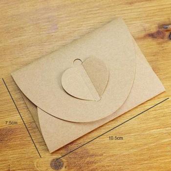 Paquete de 50 sobres de papel Kraft en forma de corazón