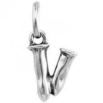 Charm Letra V en Plata de Ley UNOde50