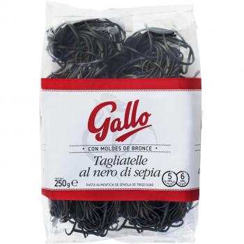 Gallo Tallarines a la tinta de sepia