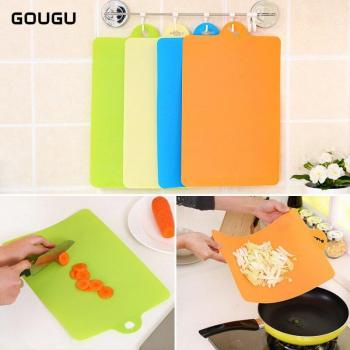 Frosted Antimicrobial Chopping Block – 39 cm × 25 cm