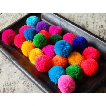Pompones de Hilo 3,5-4 cm Hechos a Mano