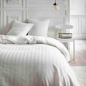 TODAY Housse de Couette en Soie avec Bordure en Satin, Blanc, 240 x 260 cm